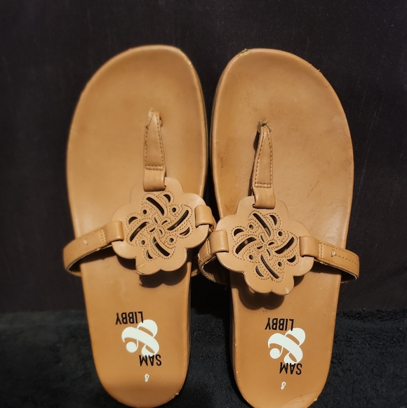 Sam & Libby 8 - Picture 1 of 2